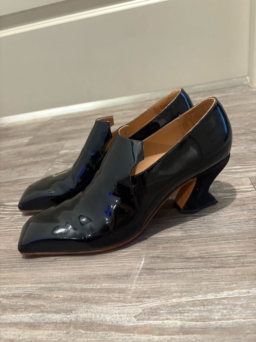 Fluevog SUPER FINE CARDINAL SQUARE-TOE LOAFER HEELS